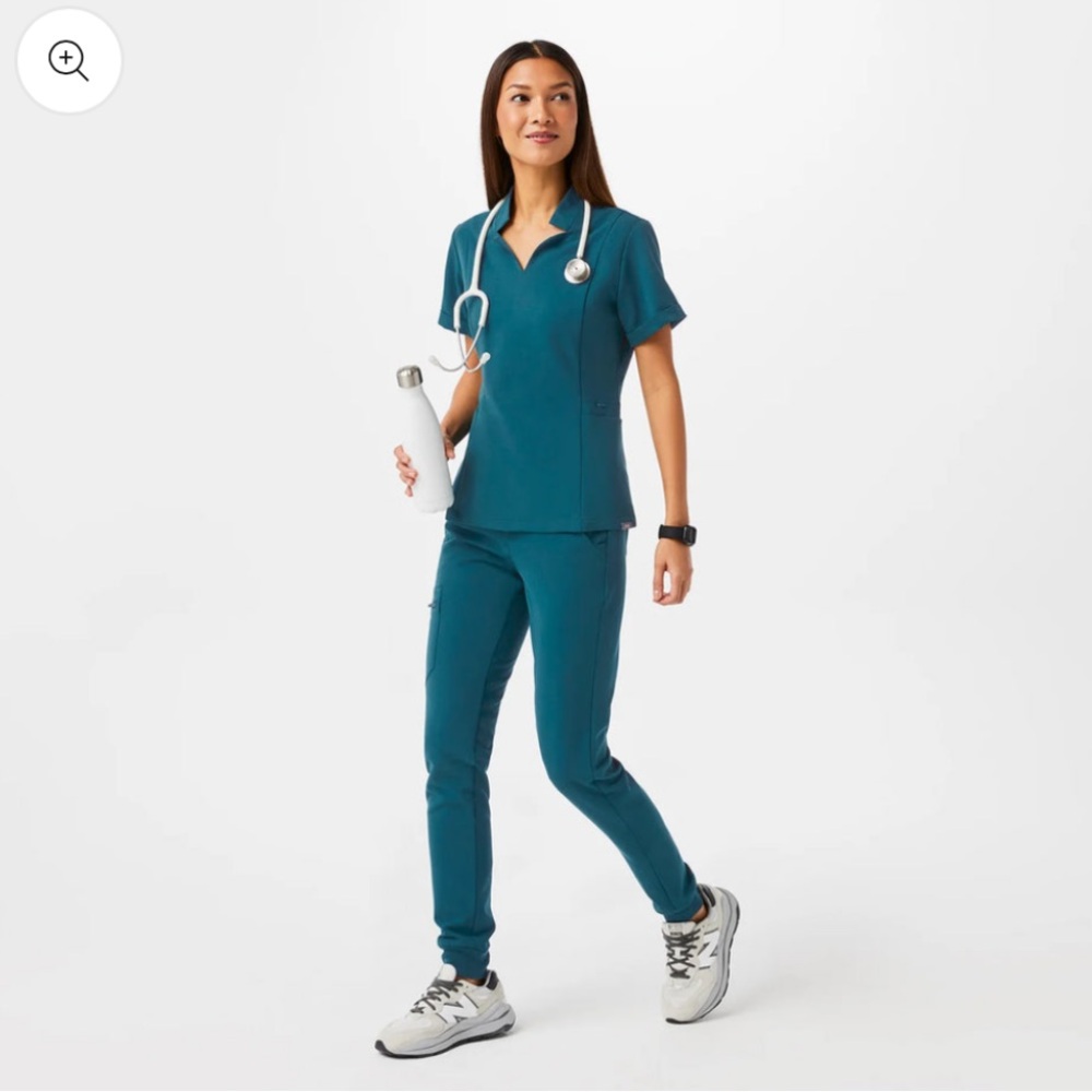 Figs Caribbean blue scrub set